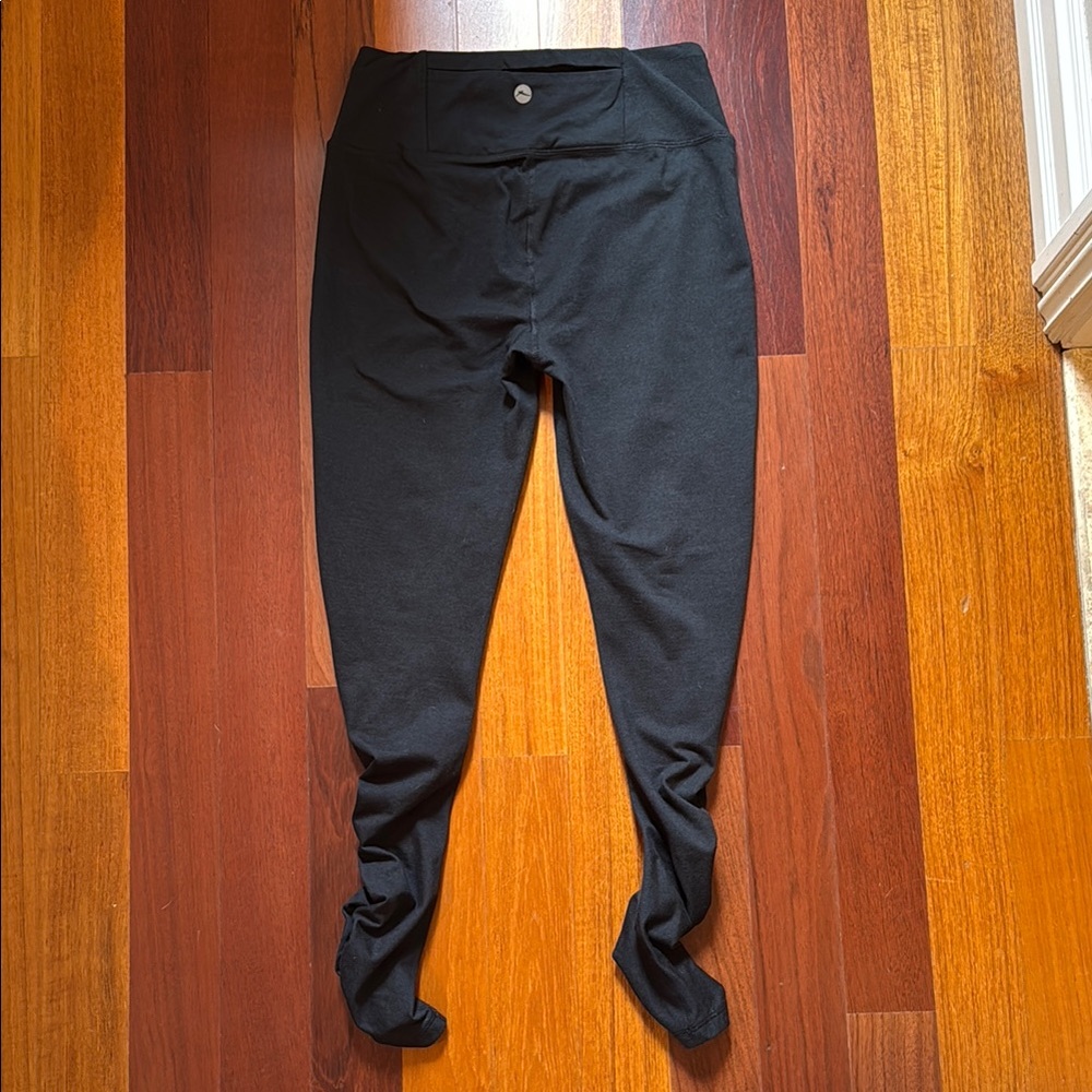 Gottex | Black High-Waisted Ruched Leggings | Size Medium - Picture 3 of 4